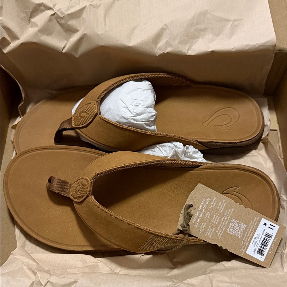 Men's Olukai Tan Flip Flops - NEW IN BOX